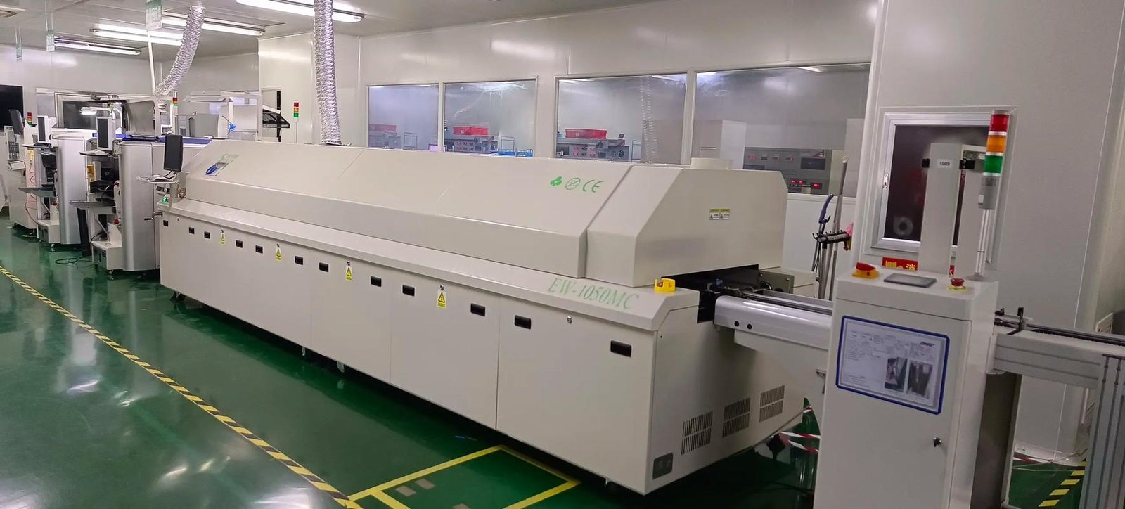 PCB reflow soldering process for surface mount technology assembly