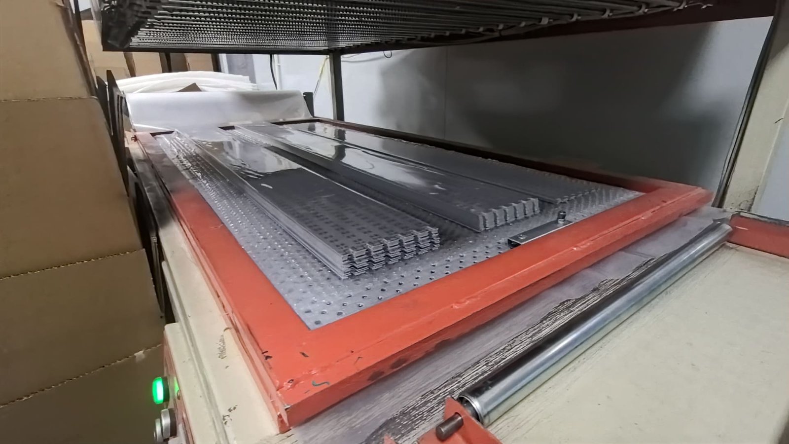 PCB boards vacuum sealed in protective bags